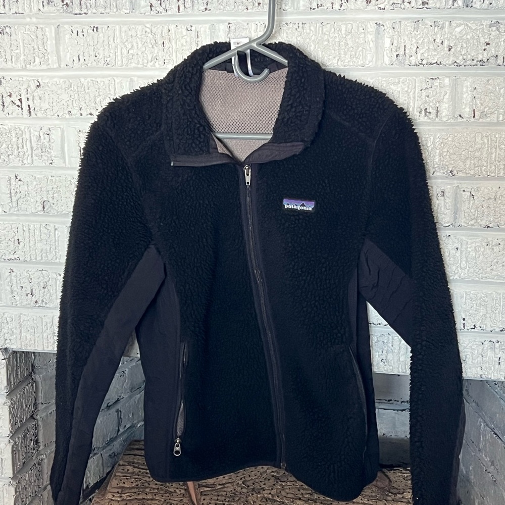 Patagonia Women's Black Teddy Jacket